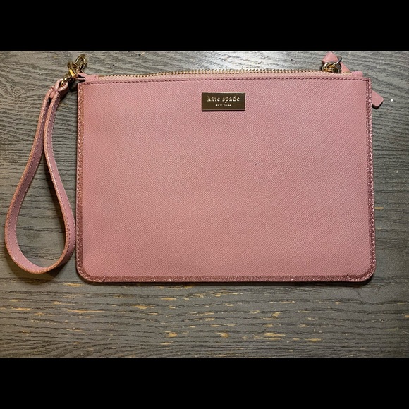 Kate Spade ♠️ muted pink wristlet. - Picture 5 of 7